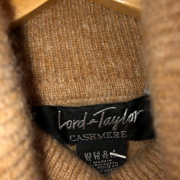 Camel Lord&Taylor cashmere, some holes that have been repaired. Large but fits S - Picture 2 of 3
